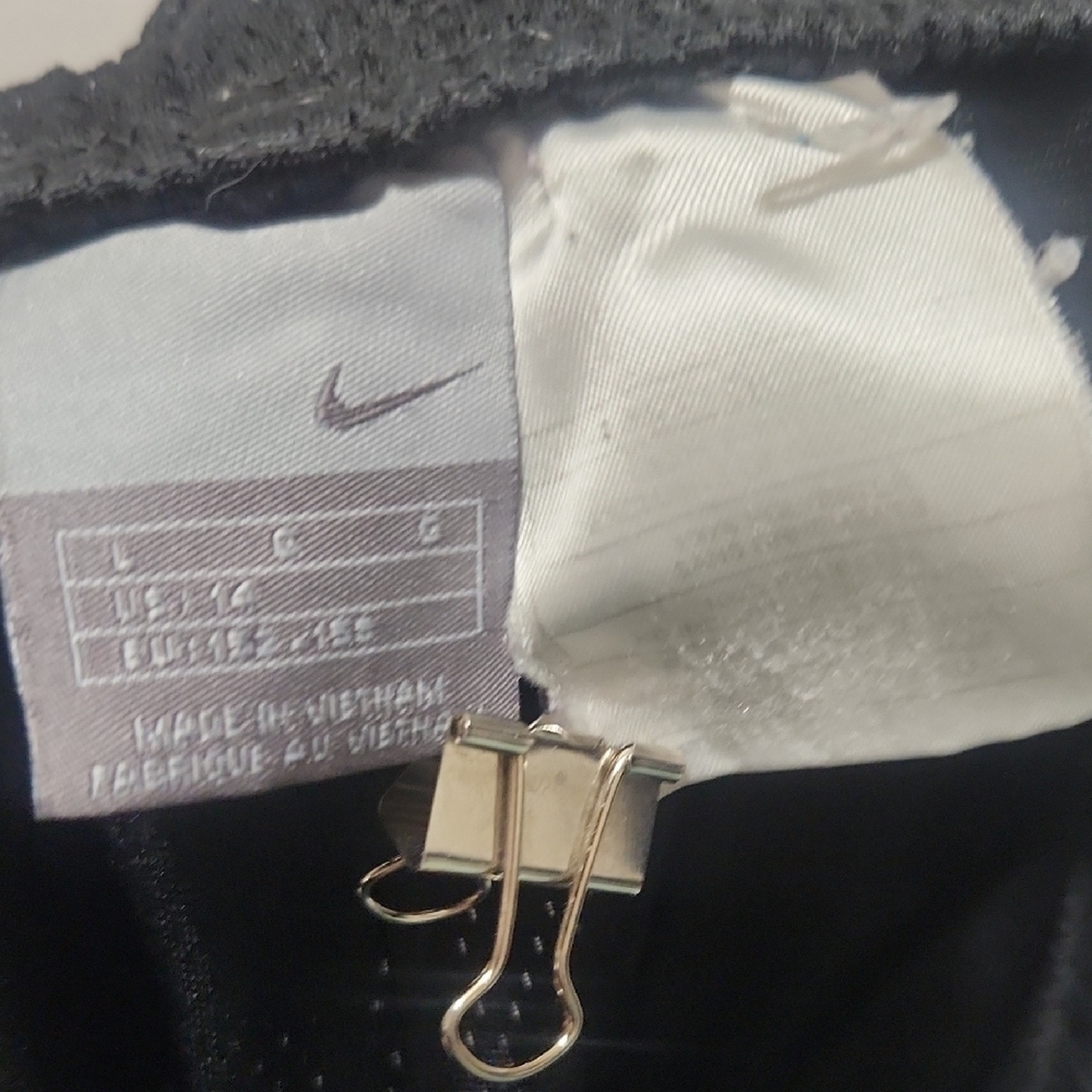 Nike Boys Black Mesh Athletic Shorts - Picture 3 of 3